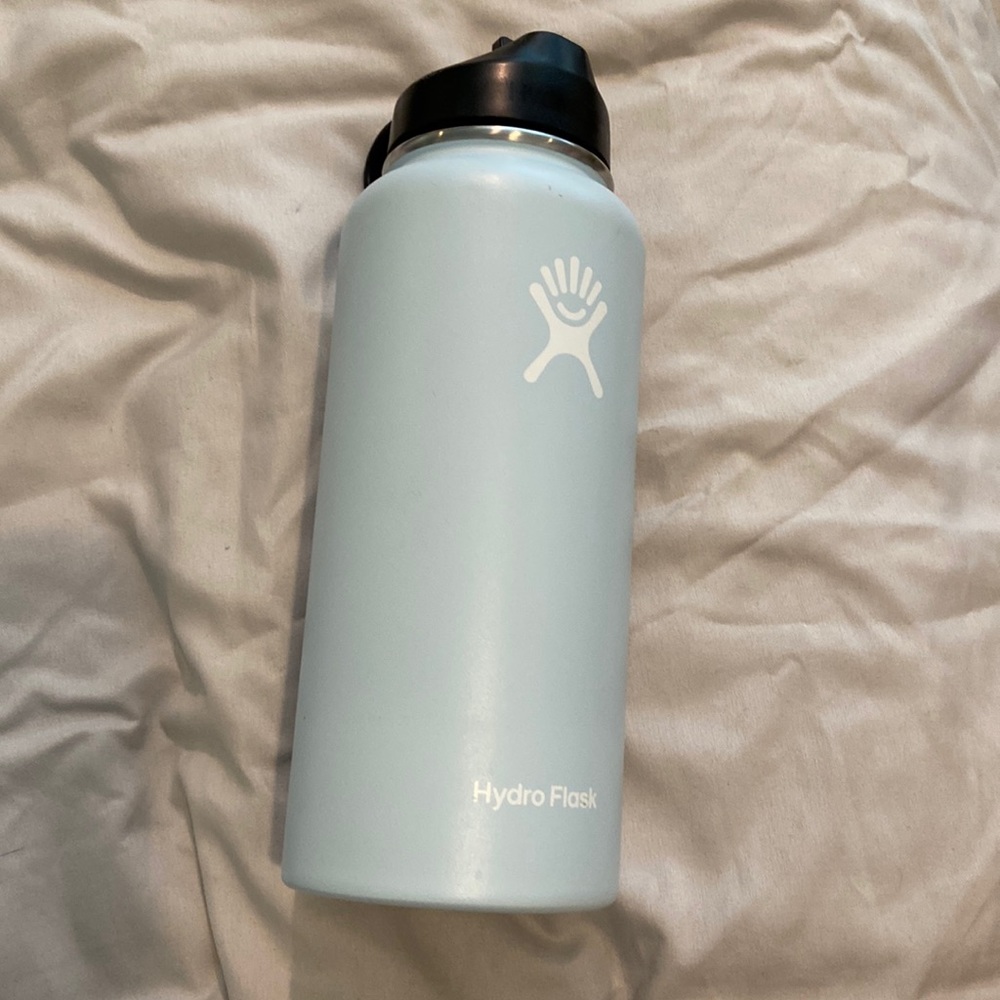 Hydro flask 32oz.
